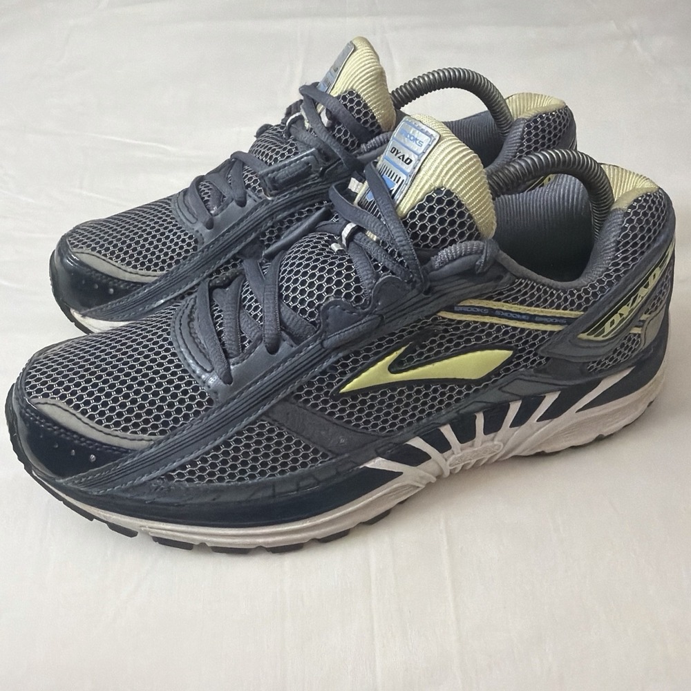 Brooks Dyad 7 Women's Running Athletic Shoes Gray/ Yellow Sz 10.5 B Gym Shoe Fit - Picture 13 of 16